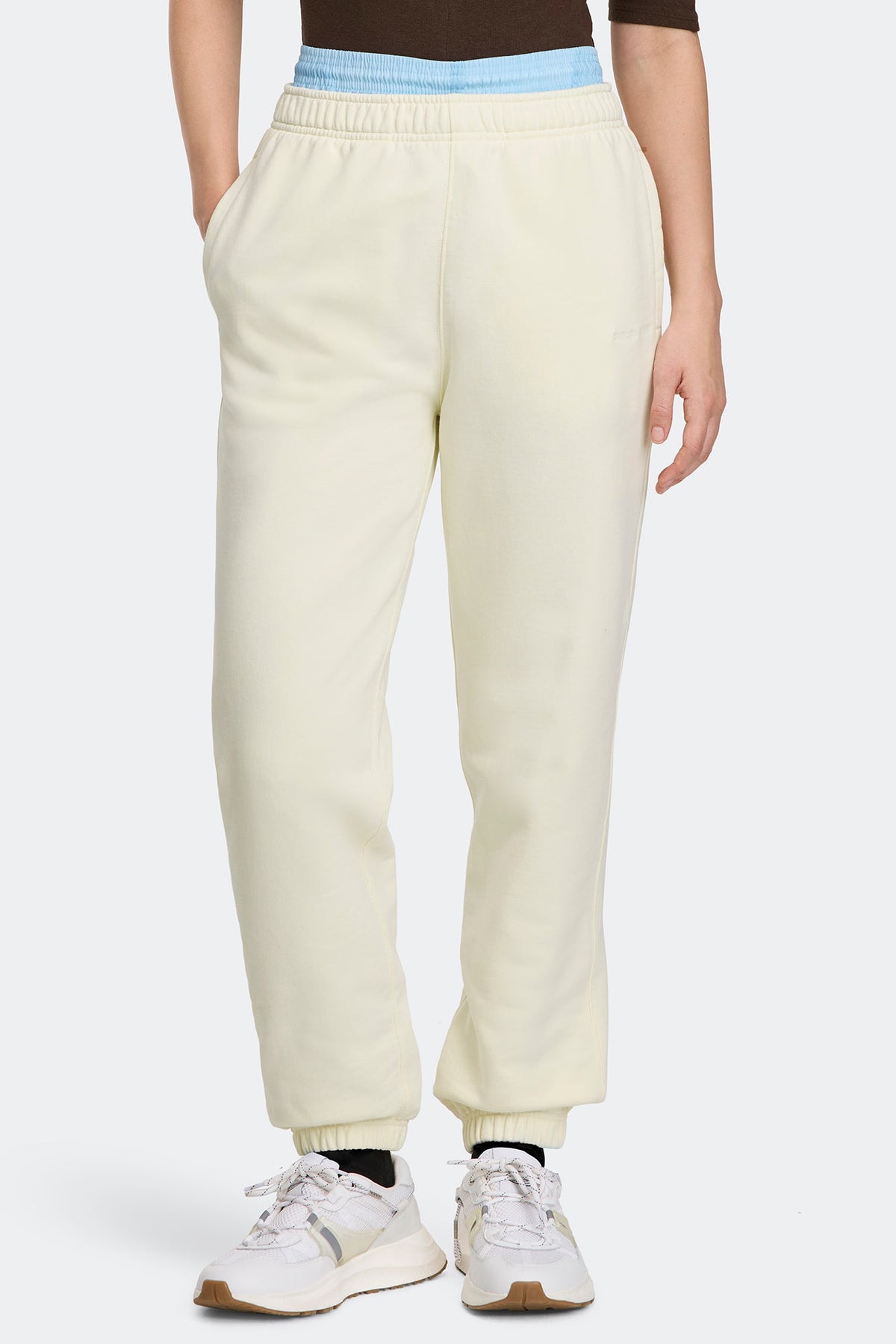 Wander Embroidered Jogger