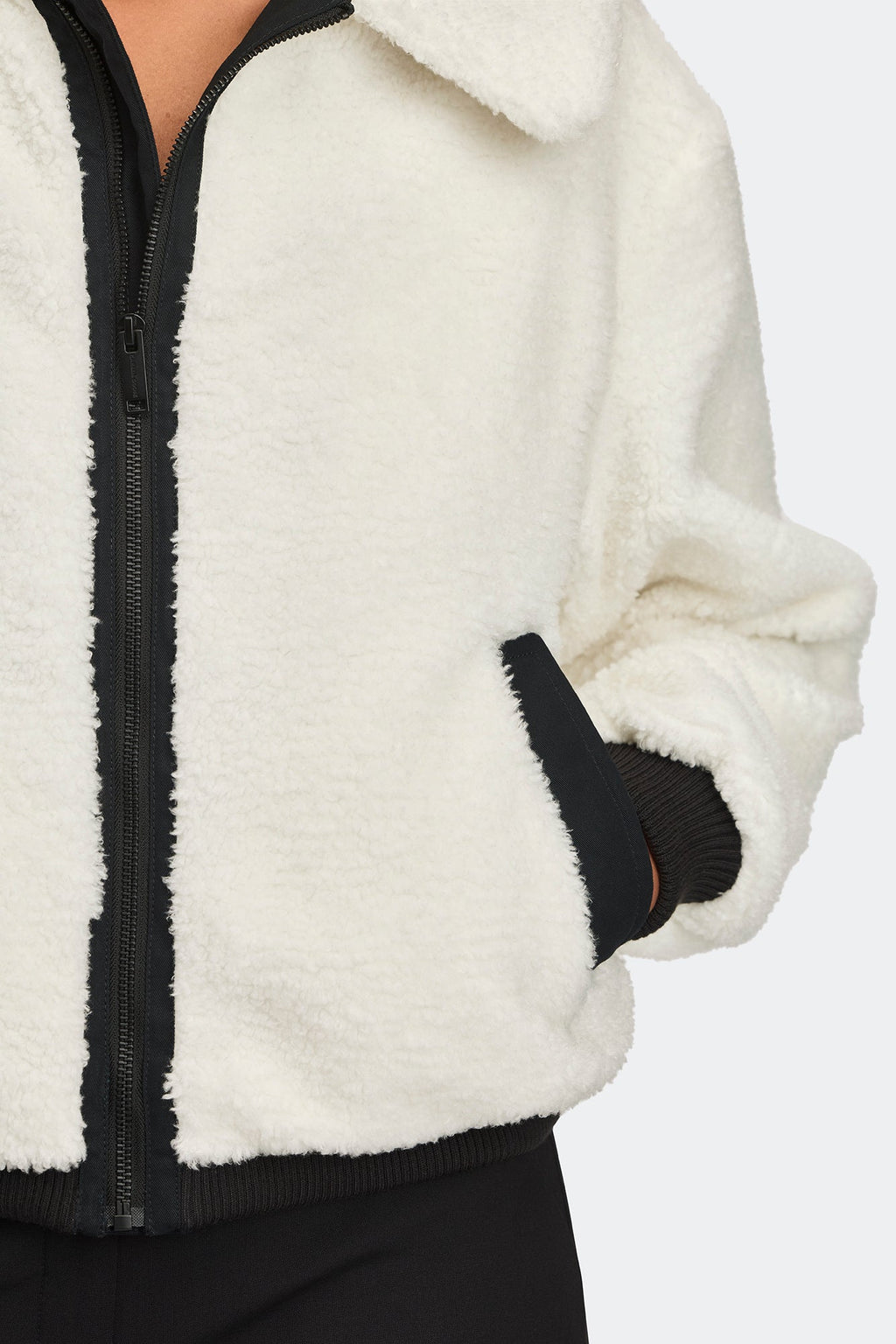 Willa Lightweight Bomber
