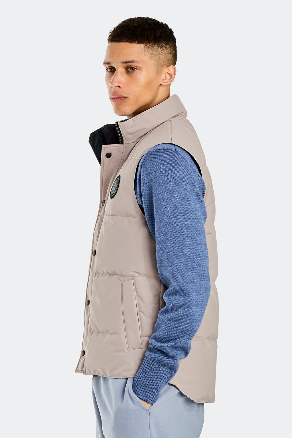 Garson Vest Black Disc