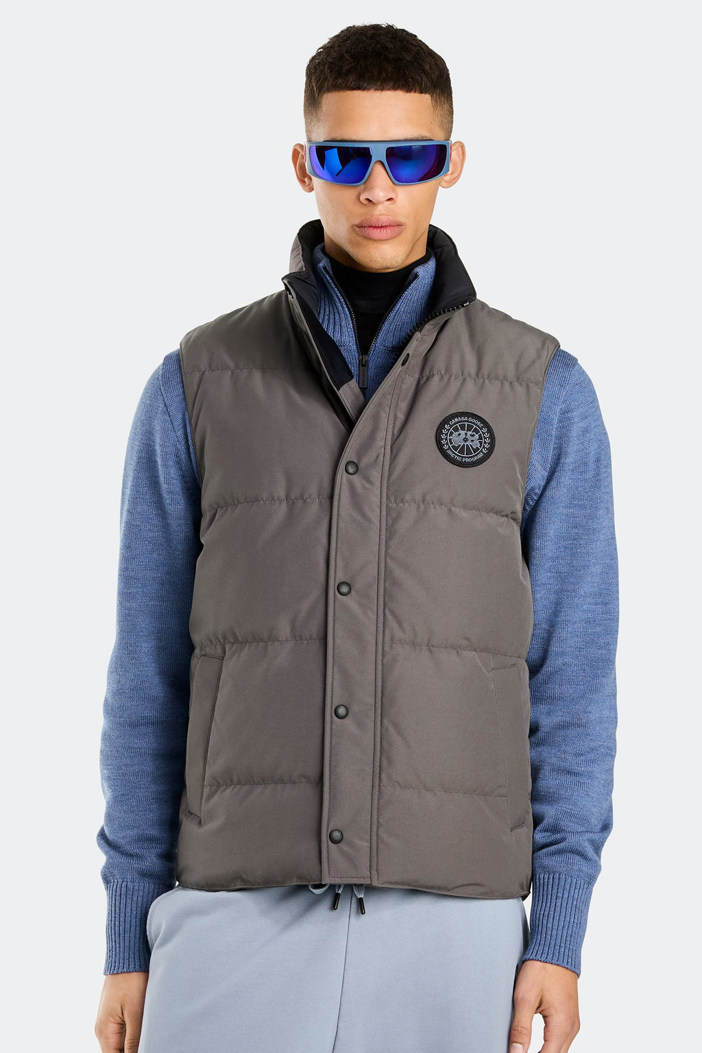 Garson Vest Black Disc