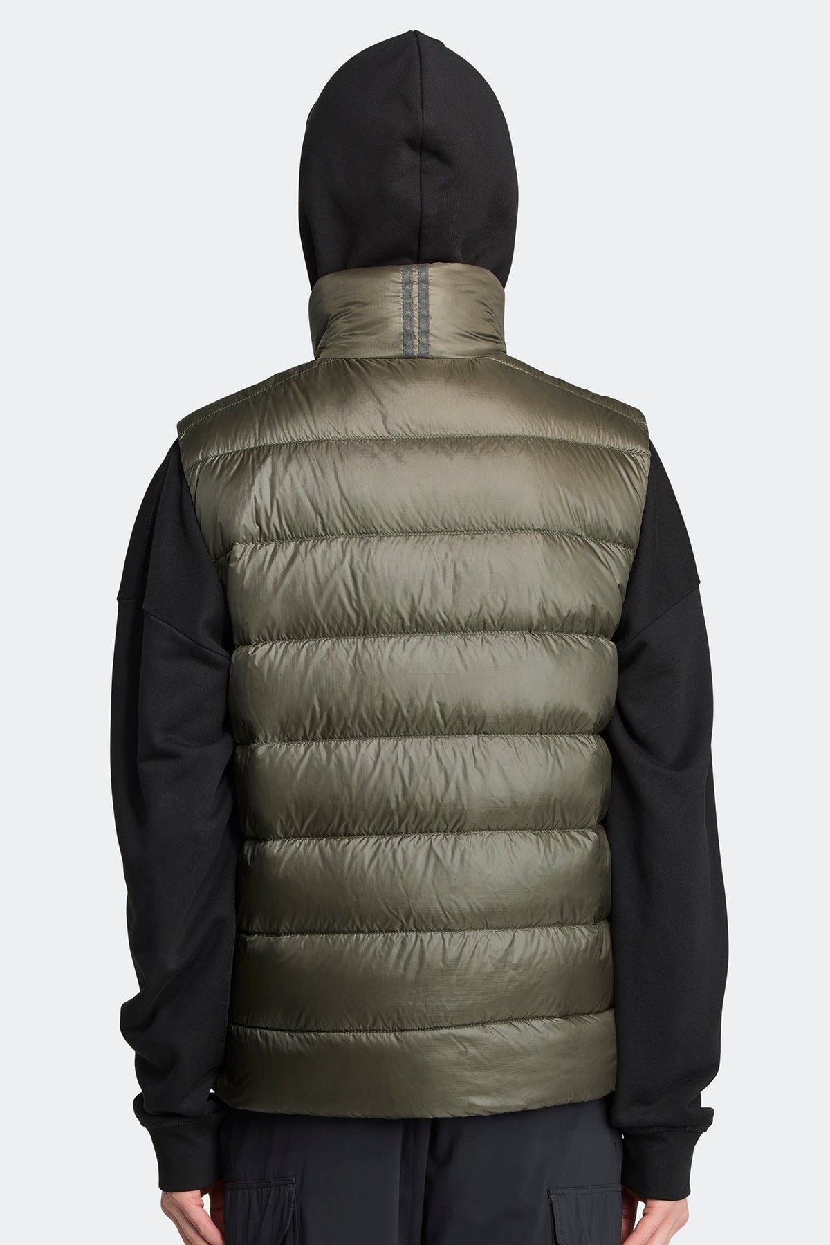 Crofton Vest Black Disc