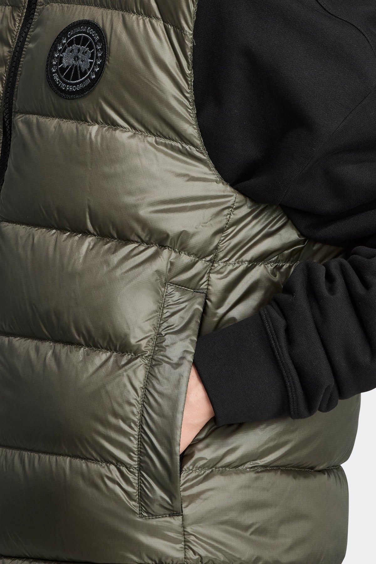 Crofton Vest Black Disc