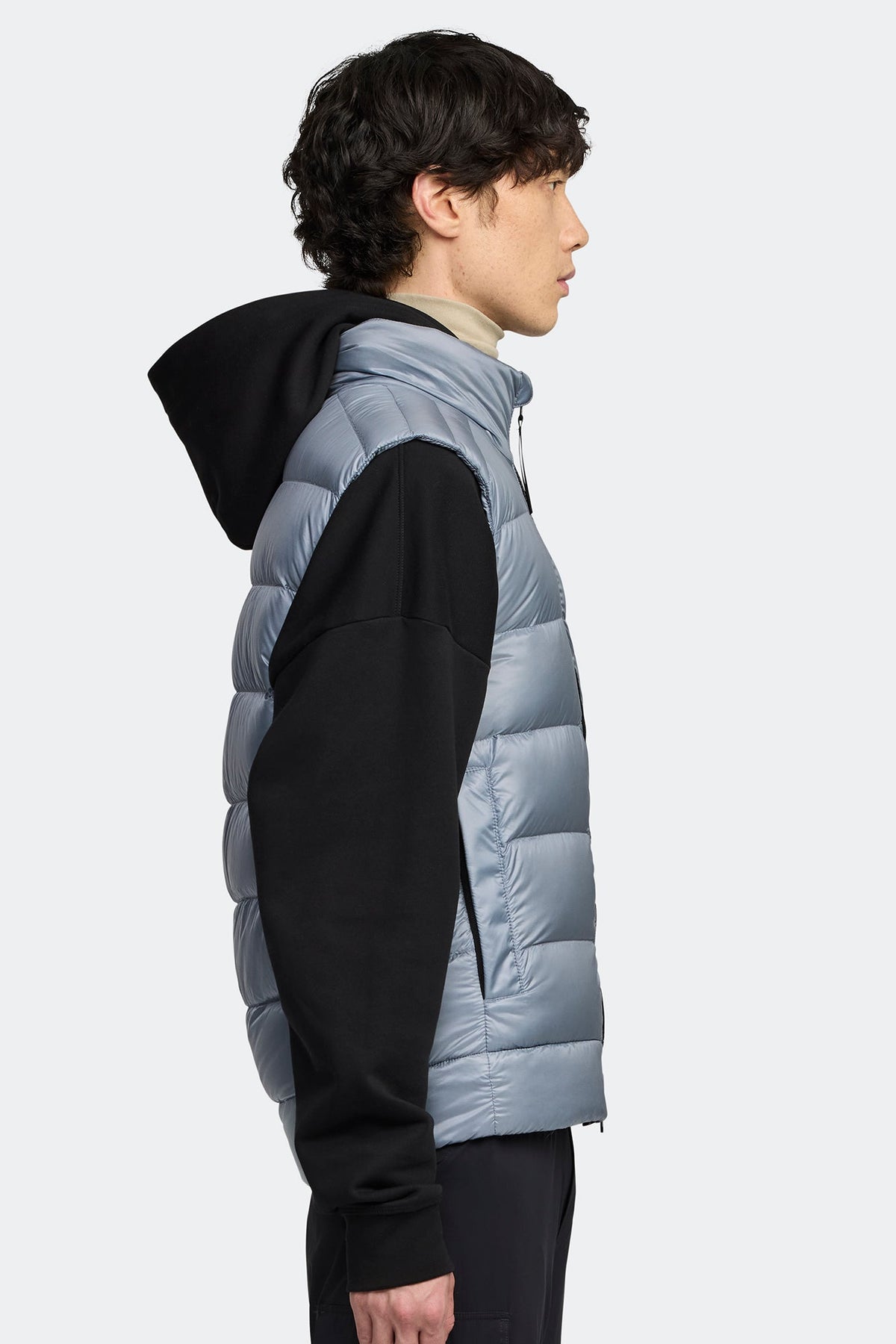 Crofton Vest Black Disc