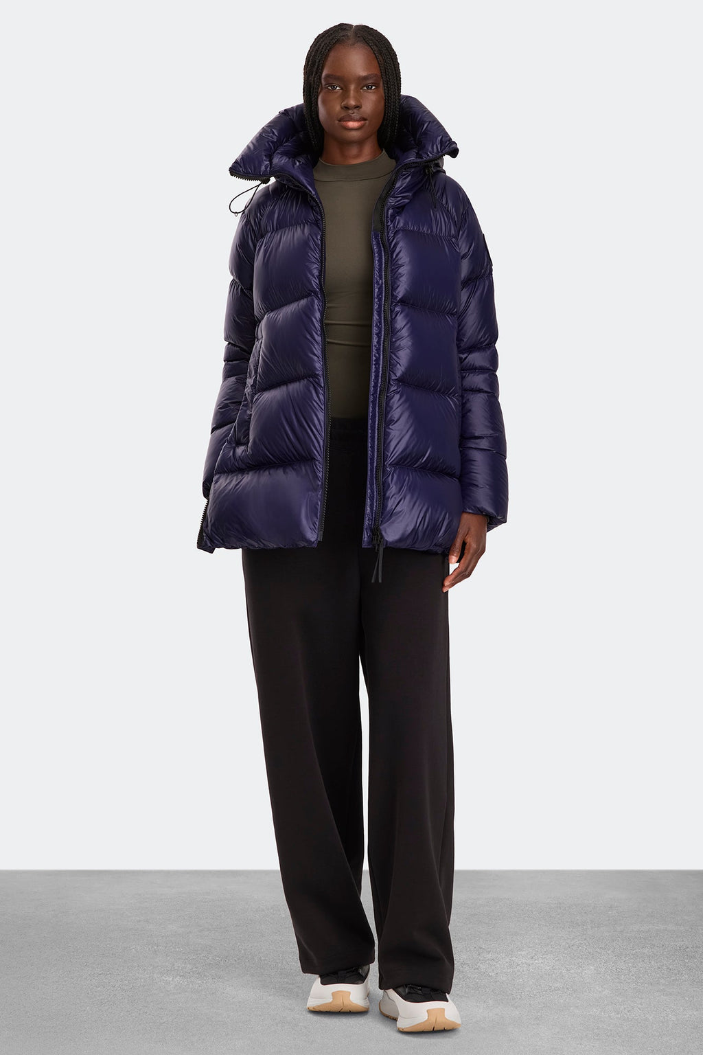 Cypress Puffer Black Disc