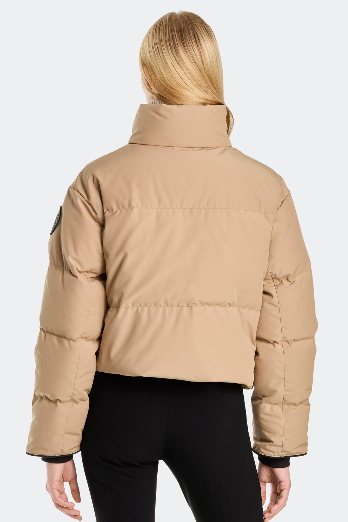 Grandview Cropped Jacket Black Disc