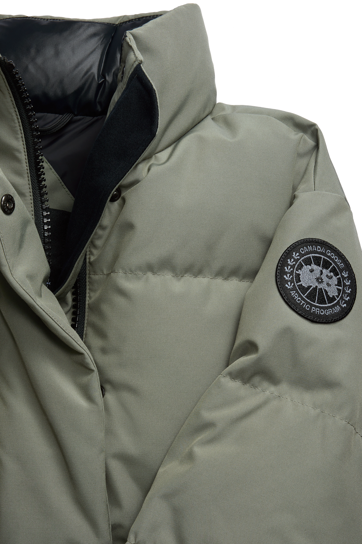 Grandview Cropped Jacket Black Disc