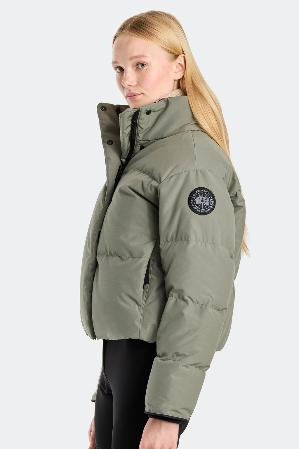 Grandview Cropped Jacket Black Disc