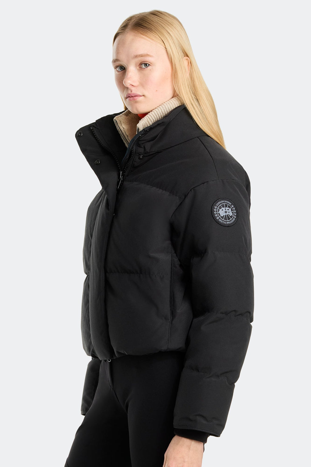 Grandview Cropped Jacket Black Disc