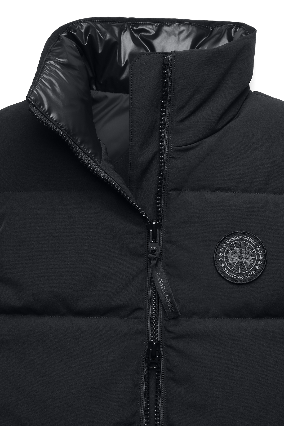 Grandview Cropped Vest Black Disc