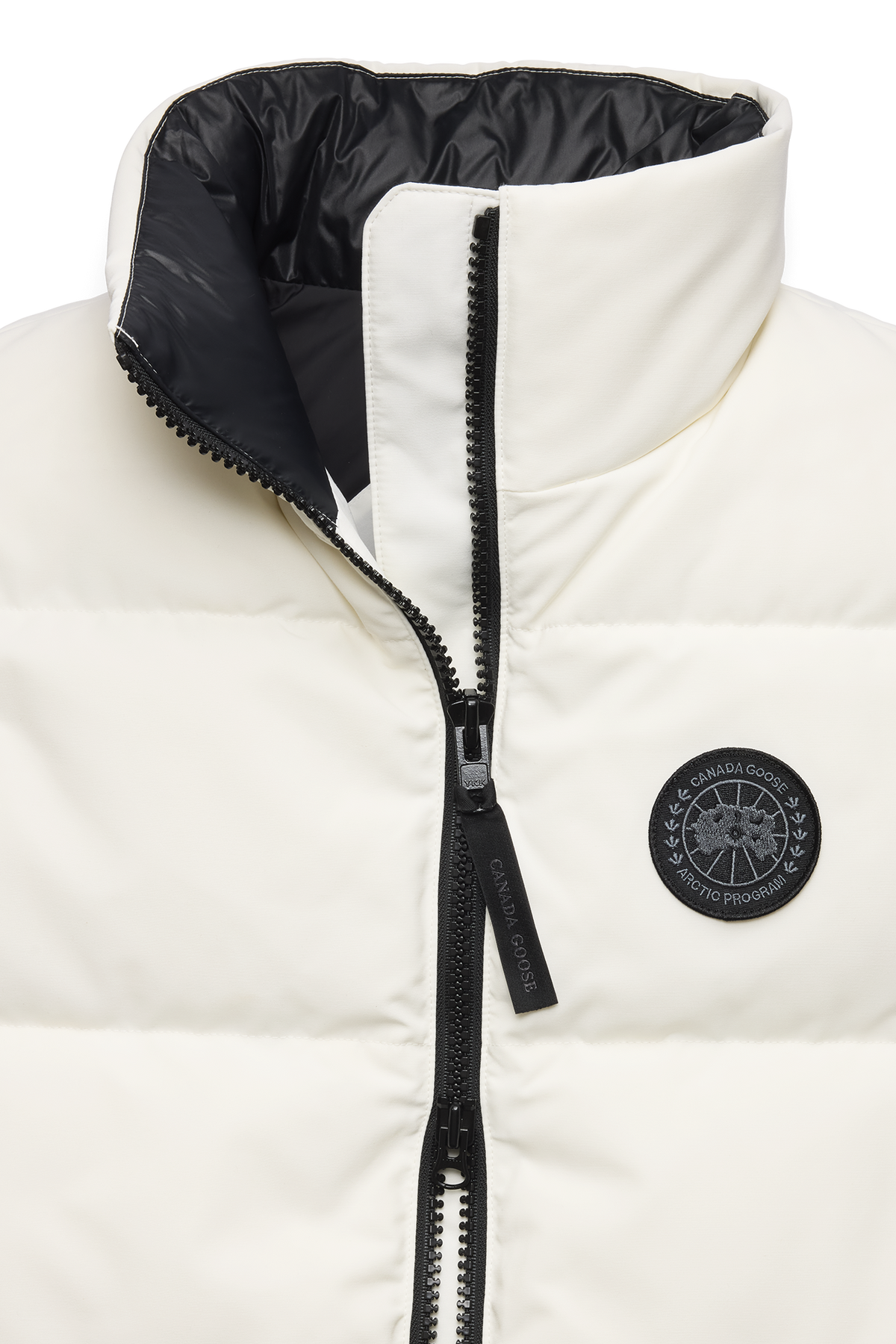 Grandview Cropped Vest Black Disc