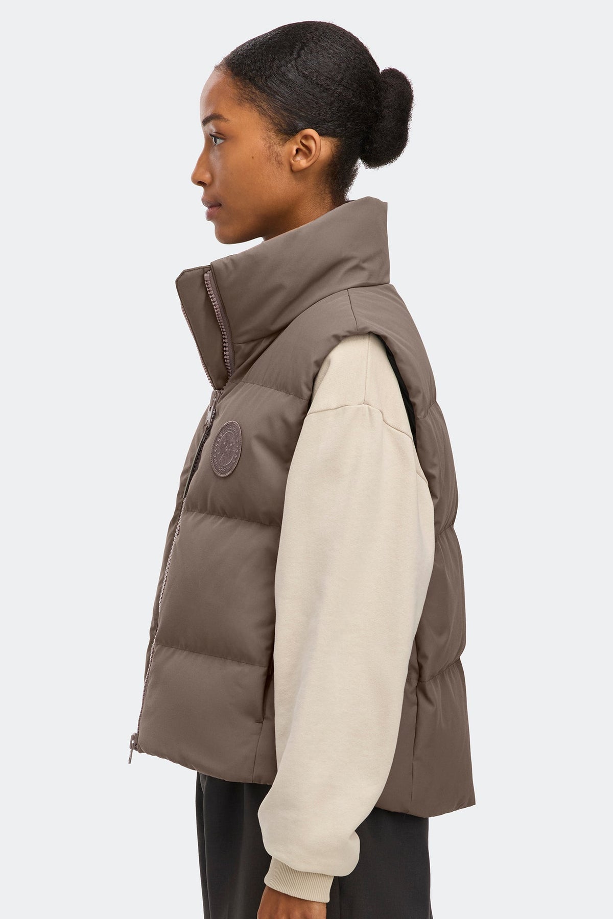 Grandview Cropped Vest Tonal Disc