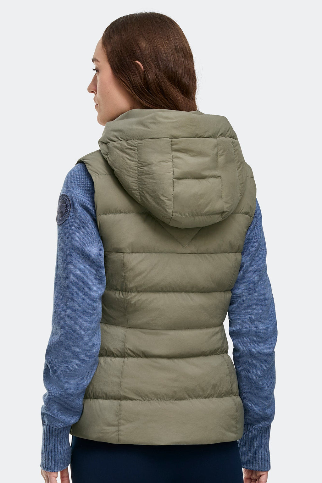 Clair Vest Black Disc