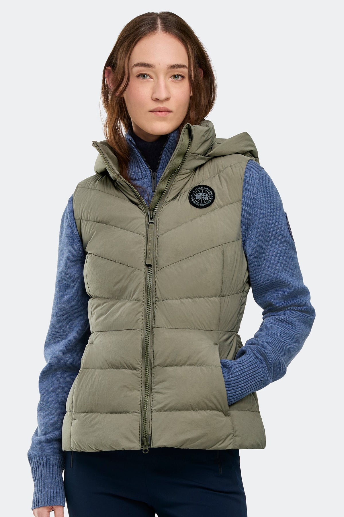 Clair Vest Black Disc