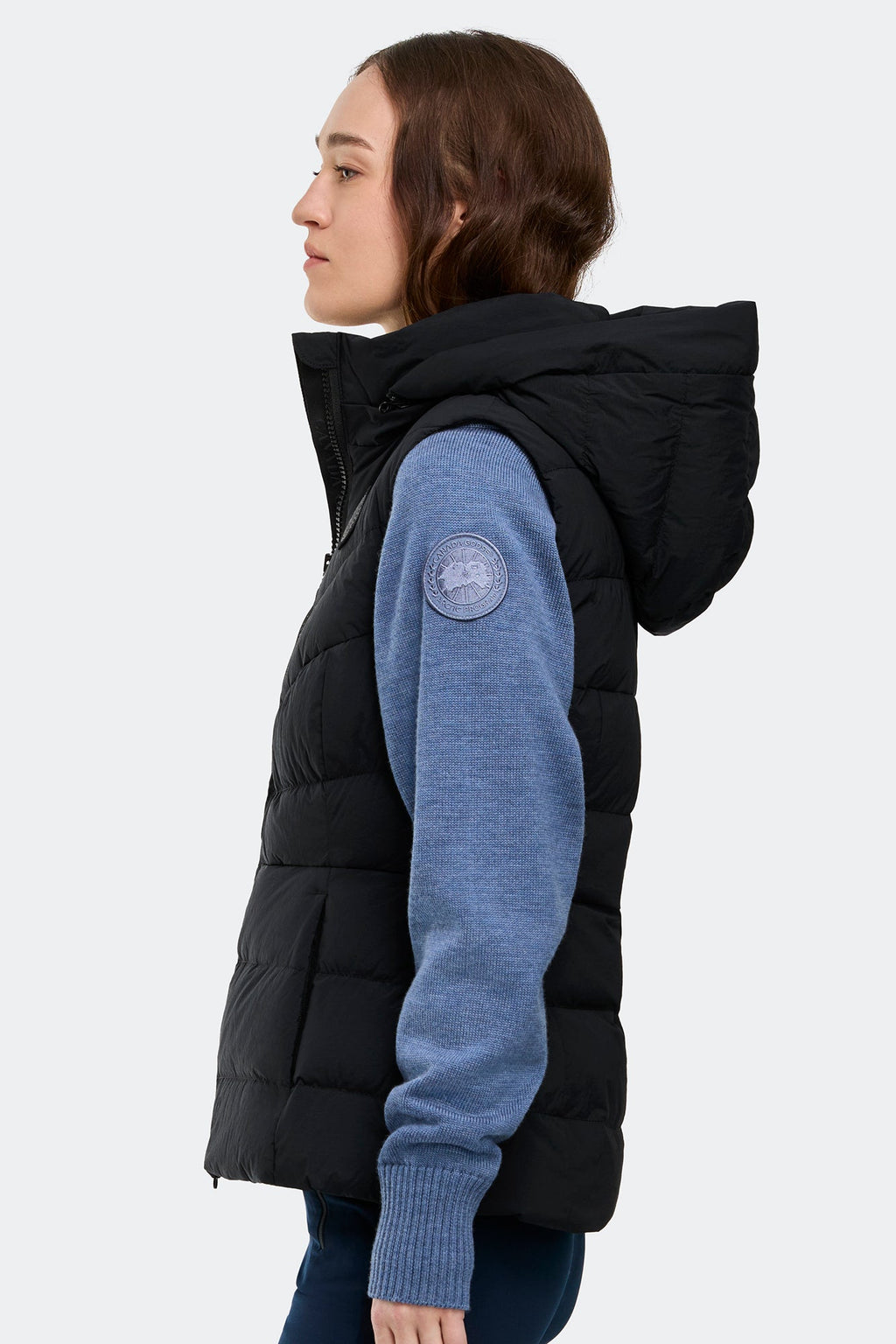 Clair Vest Black Disc
