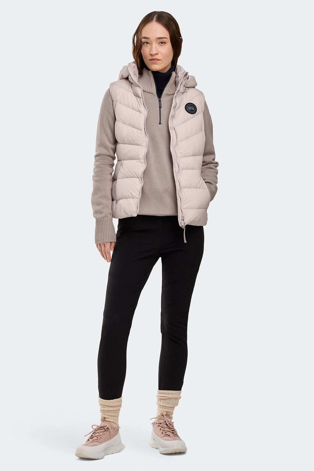 Clair Vest Black Disc