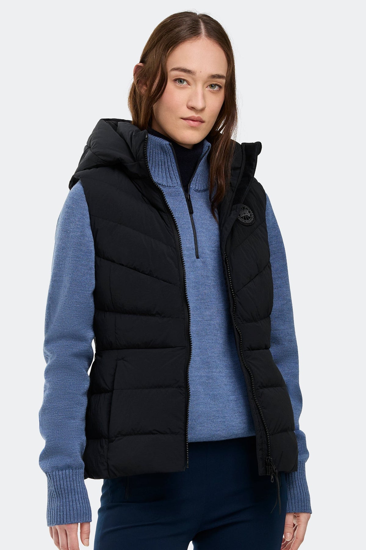 Clair Vest Black Disc