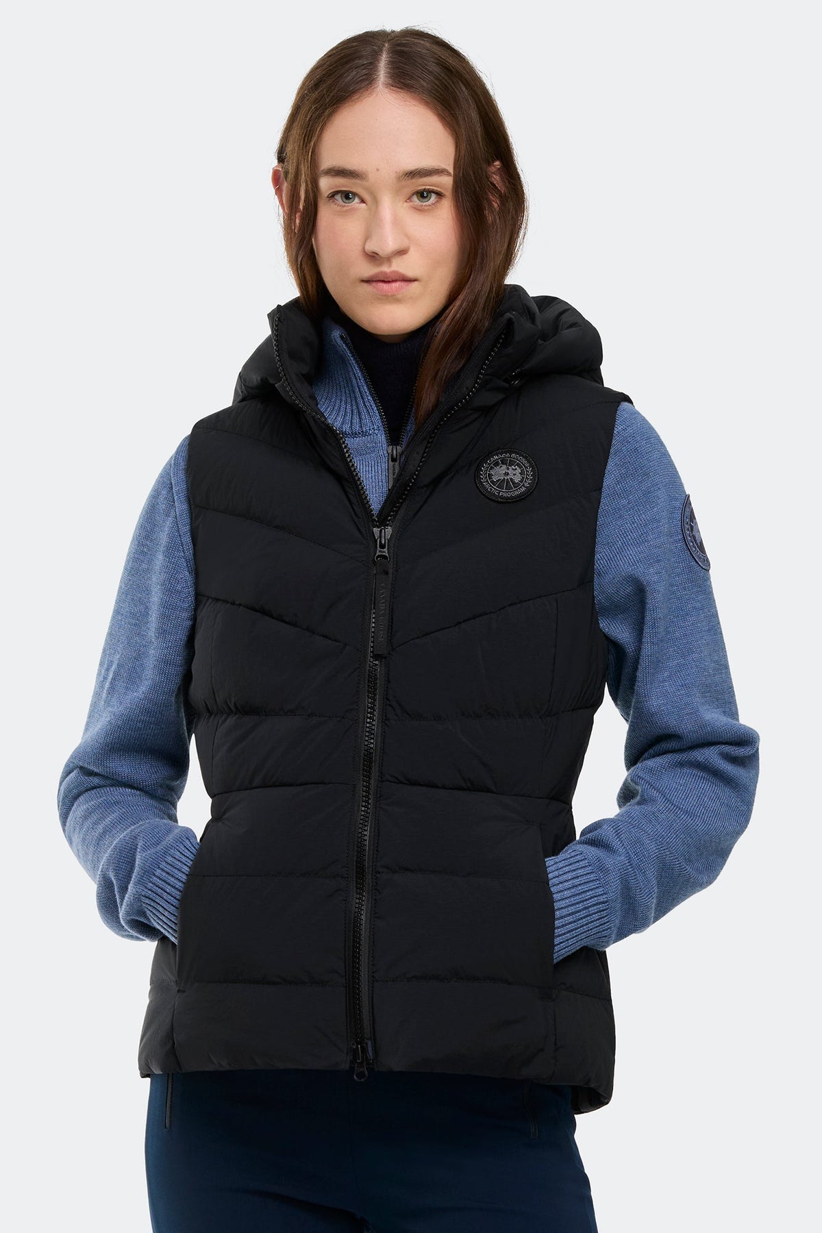 Clair Vest Black Disc