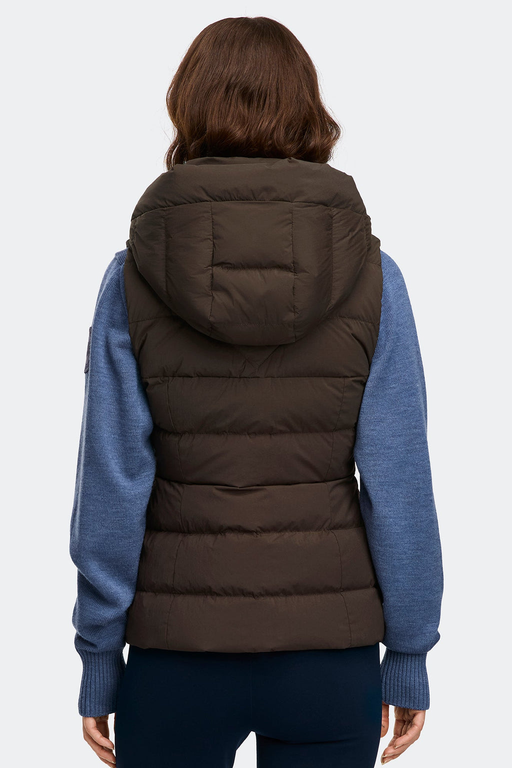 Clair Vest Black Disc