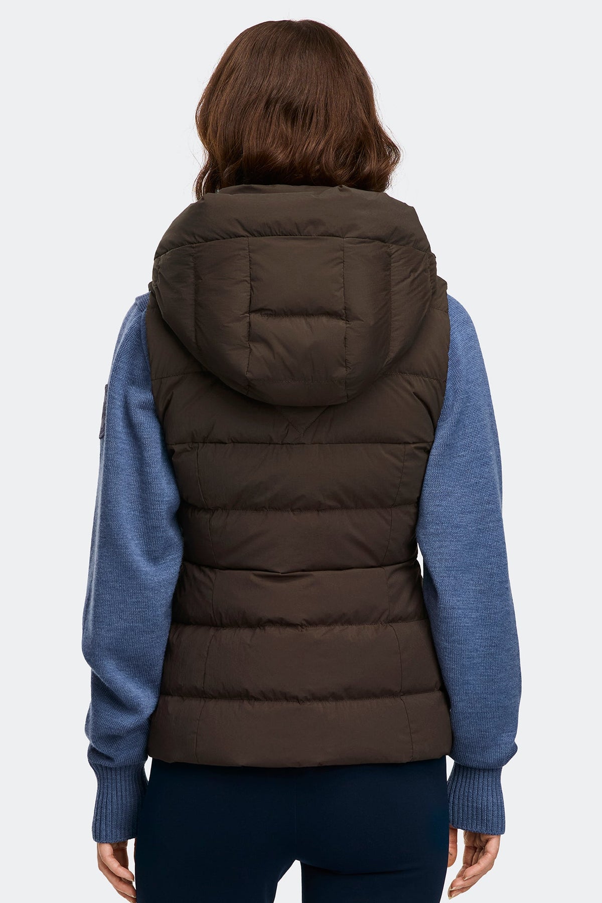 Clair Vest Black Disc