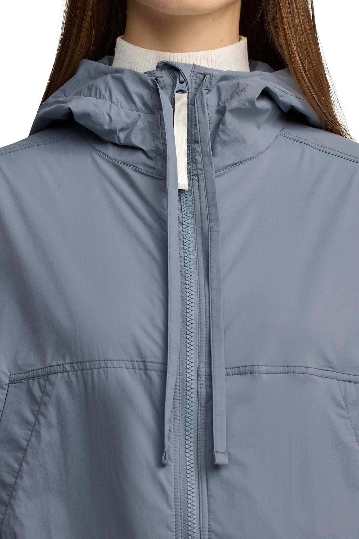 Kaslo Lightweight Cropped Jacket White Disc