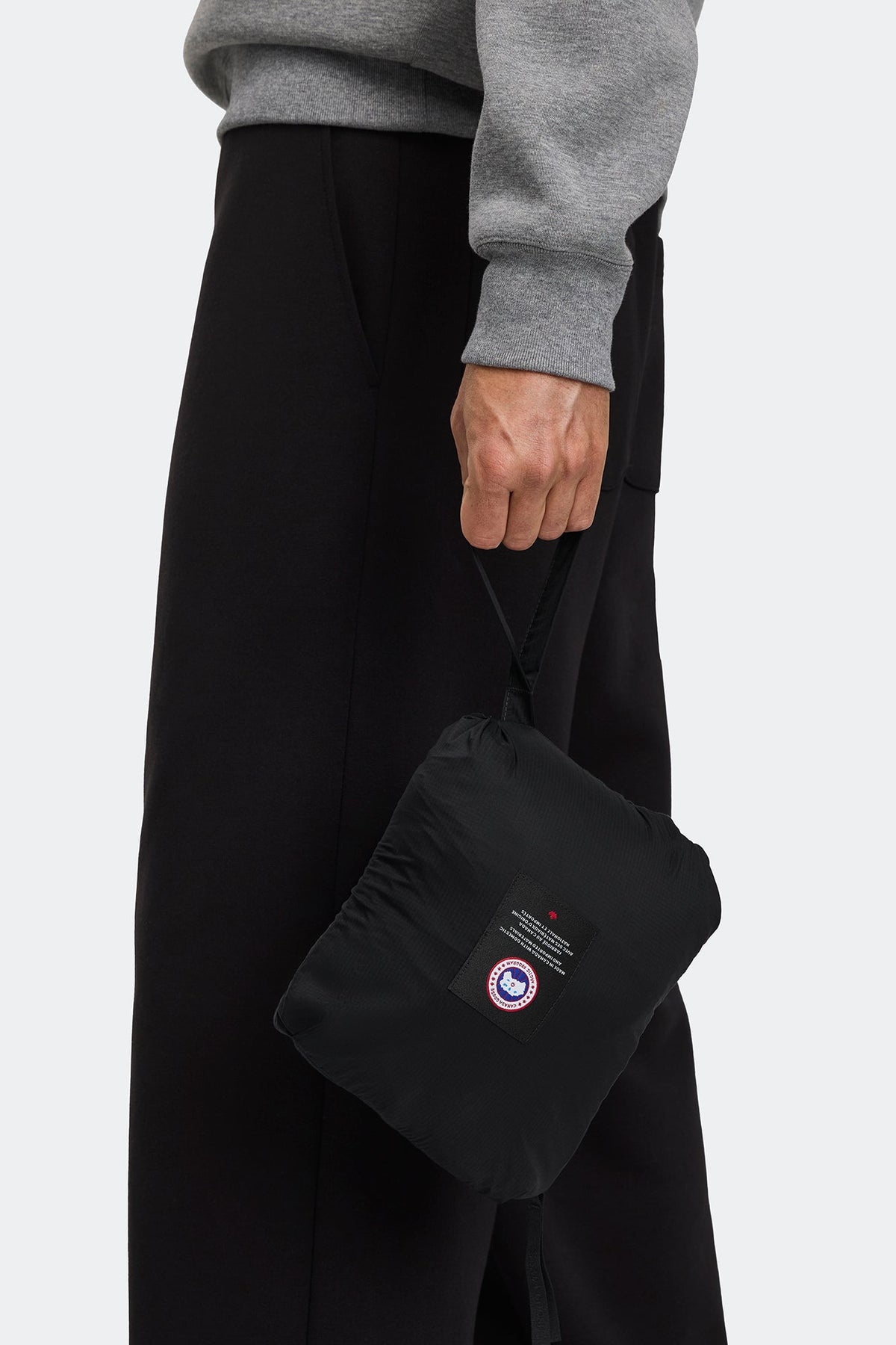 Lodge Vest Black Disc