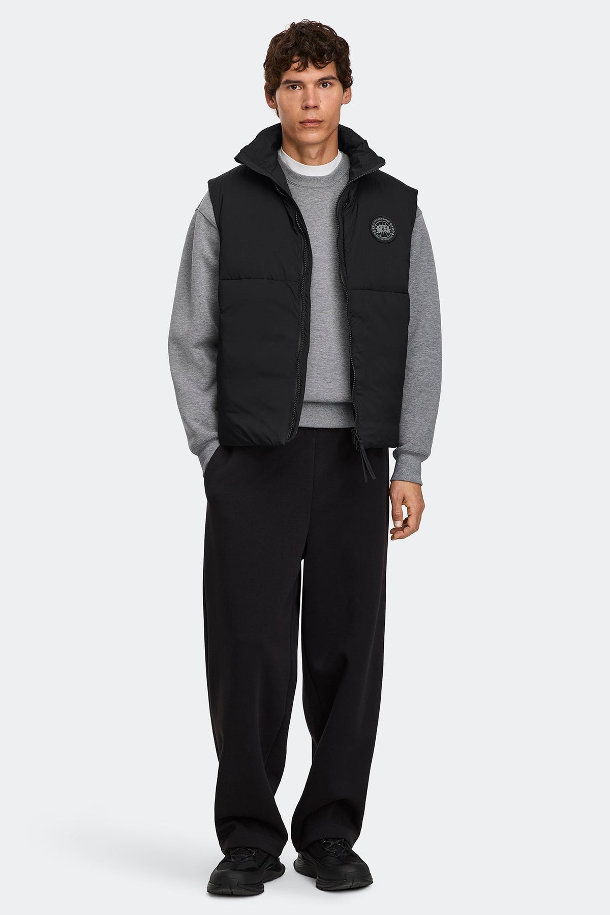 Lodge Vest Black Disc